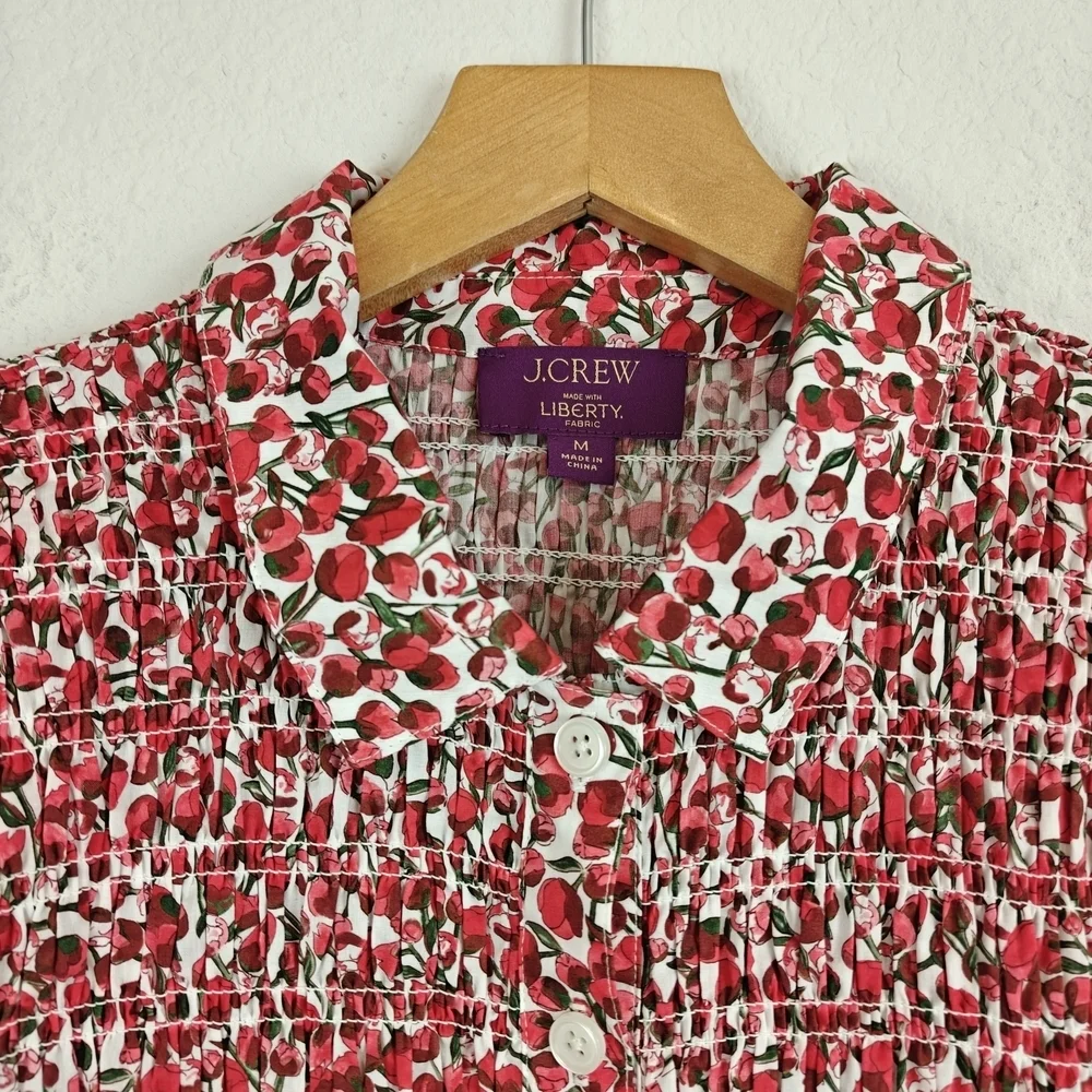 J. Crew Nwot Smocked button-up shirt in Liberty® Eliza's Red fabric Sz M